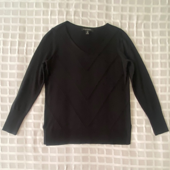 Banana Republic Lightweight V-Neck Sweater Black - Picture 1 of 12